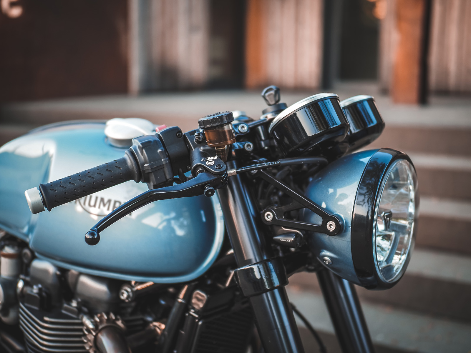 Morsetti per manubrio profondo Triumph per Thruxton 1200 