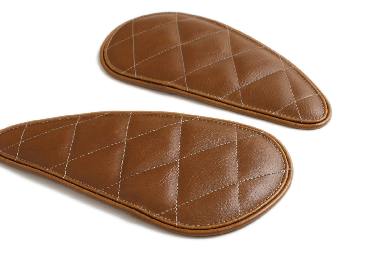 Tank Pad Leather Triumph AC Diamond Seam