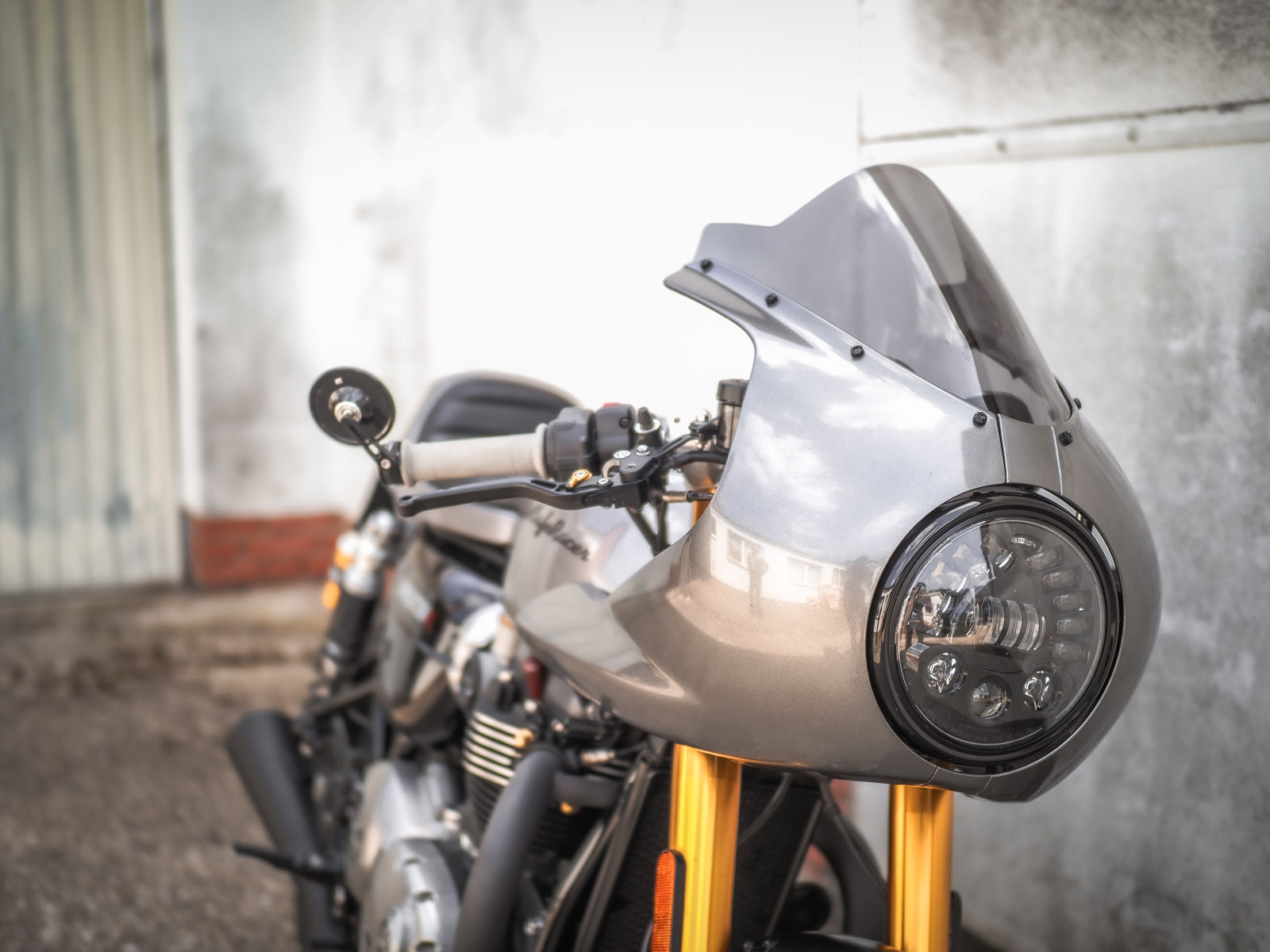 Parabrezza da corsa Thruxton 1200 half shell