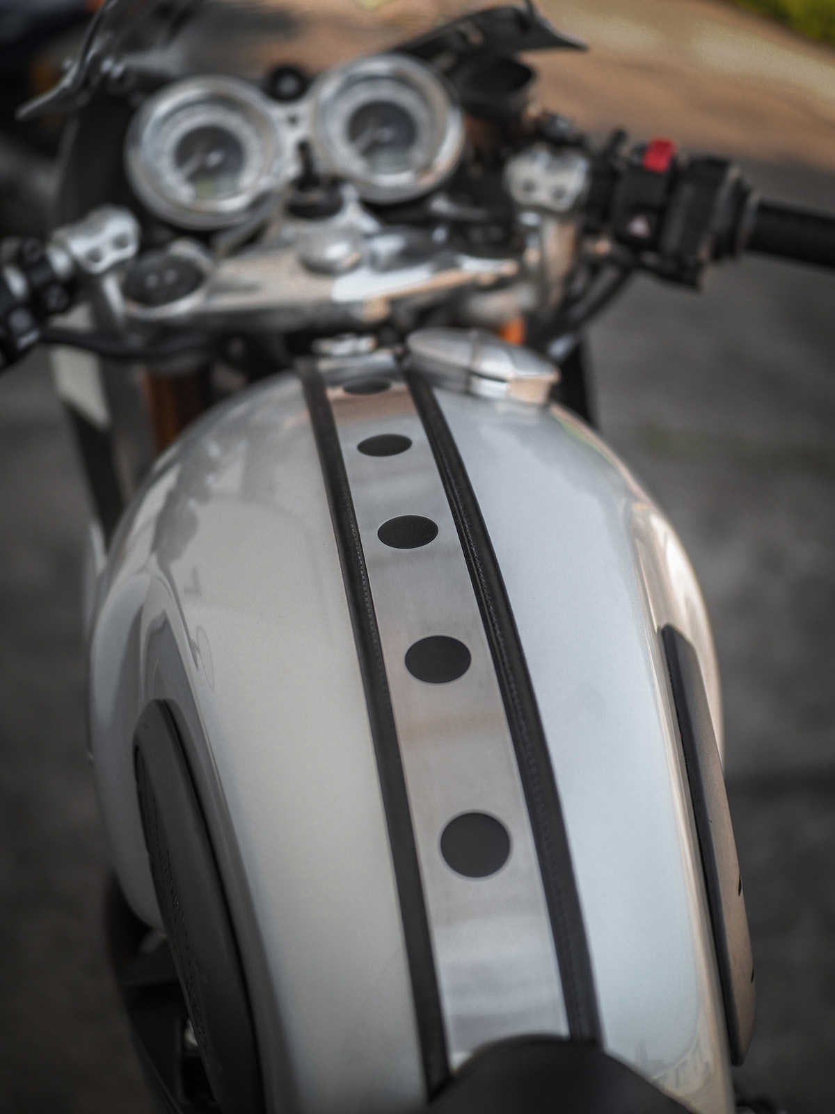 Leather Tank Belt Thruxton