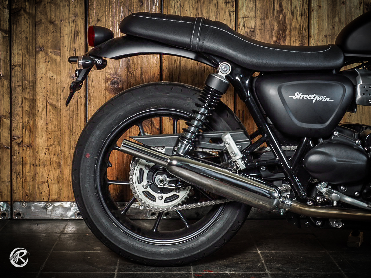 HBS 605 pour Street Twin &amp; Cup